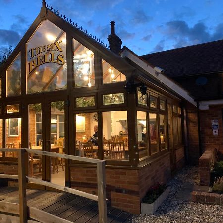 The Six Bells Hotel Beenham Exterior photo
